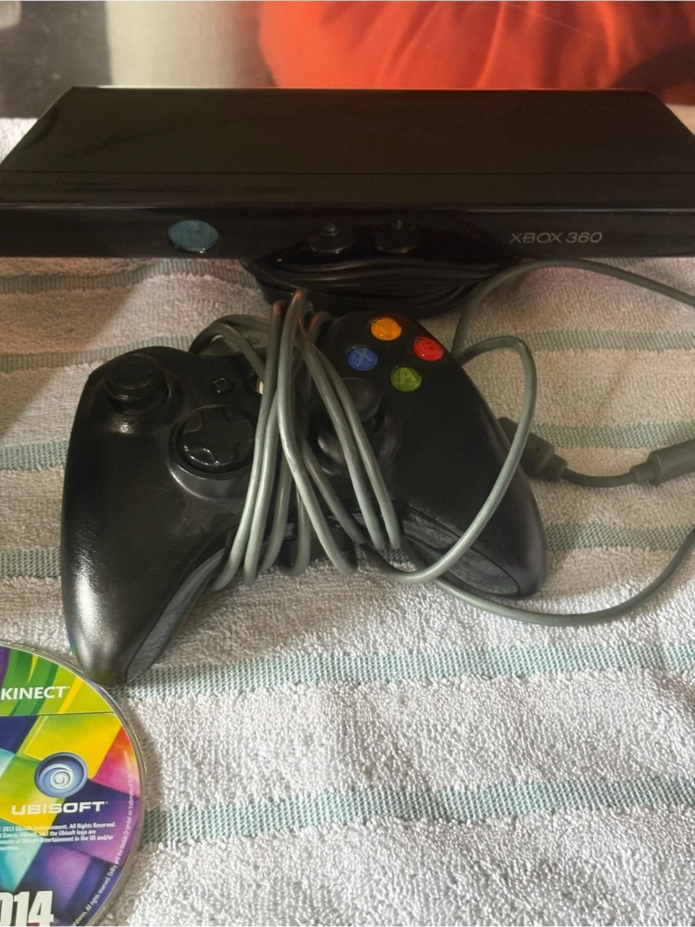 360 Black Console Bundle with Kinect and Controller - Black